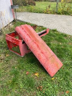 Kapota Zetor 7211
