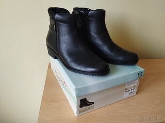 Dámské kožené boty vel. 39 - zánovní