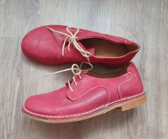 Červené kožené polobotky vel. 38