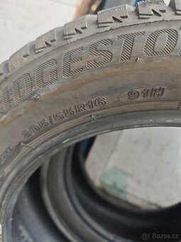 Zimní pneumatiky Bridgestone 205/55R16