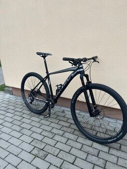 kolo Kross Level B8  vybava SLX,Rock Shox Reba RL