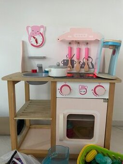 Dětská kuchyňka s příslušenstvím