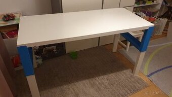 Dětský psací stůl 128x58cm