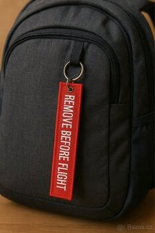 Přívěšek - Remove before flight - 1