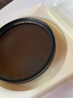 Polarizační filtr B+W na objektiv 67