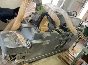 Čtyřstranná frézka