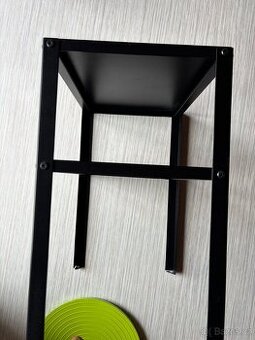 IKEA KNARREVIK NOČNÍ STOLEK 2 KS