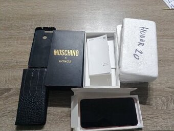 Honor View 20 limitovaná Moschino Edition 8 GB / 256 GB