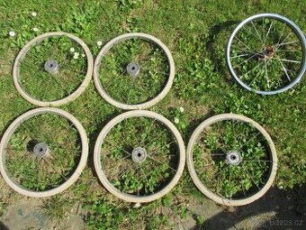 kolečka na kočárek