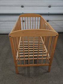 Dětská dřevěná postýlka 120x60cm