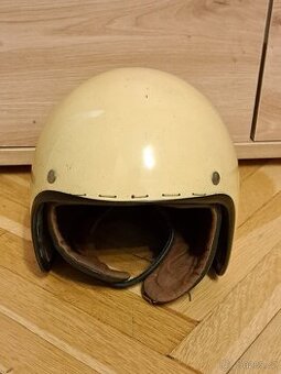 Přilba na veterána, retro přilba- KOVONA KARVINÁ- 57-58 cm