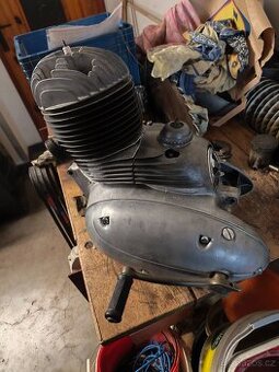 Motor Jawa 250/353 po GO