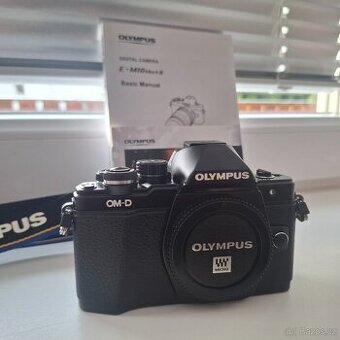 Olympus OM-D E-M10 Mark II tělo v perfektním stavu