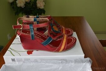 Dámské boty Laura Vita vel. 38