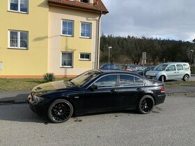 Servis o víkendech.
