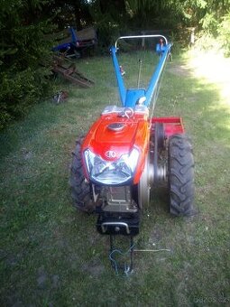Jednoosý malotraktor
