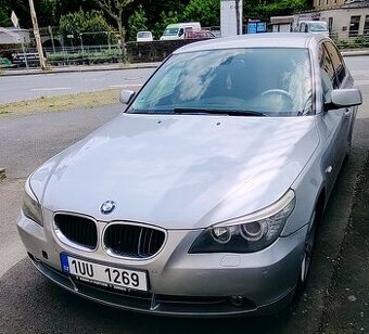 BMW E60L 520i