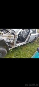 Prodám holou kasli mercedes w124