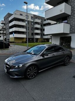 Mercedes Benz Cla 180