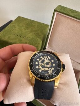 Gucci Snake Dive Watch - hodinky