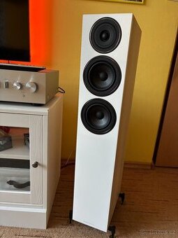 Wharfedale Diamond 12.3