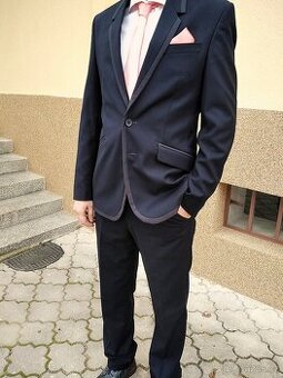 Krásný,téměř nový- neváhejte