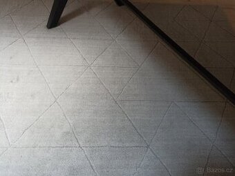 Vlněný koberec
