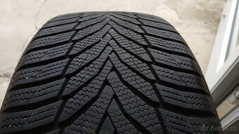 90% letní pneu Nexen 235/45/18 XL, sada