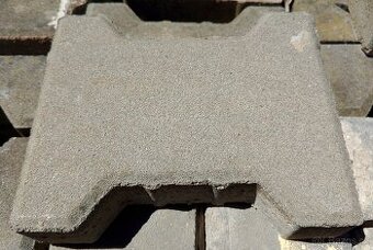 Dlažba H 4 cm - použitá 950 ks
