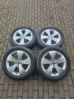 ALU kola R17 Škoda 215/55R17 zimní