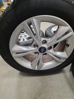 Zimni alu kola ford focus 205/55r16