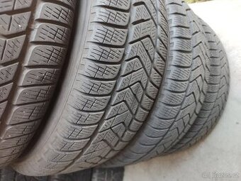 215/65 R16 M+S ZIMNÍ PNEU - PIRELLI - 4 KUSY