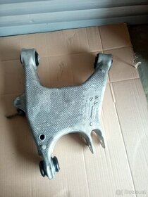 Zadní rameno BMW F01