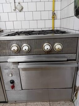 Plynový sporák gastro