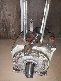 Polomotor ke kompresoru orlík jednopístový 1JSK75