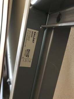 Kancelářské stoly