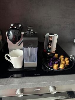 Kávovar Nespresso Délongi na kapsle
