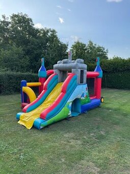 Pronájem/Prodej Skákací hrad s klouzačkou Praha Radotín