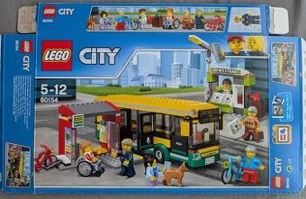 LEGO CITY 60154 zastávka autobusu