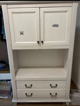 Skříň masiv komoda