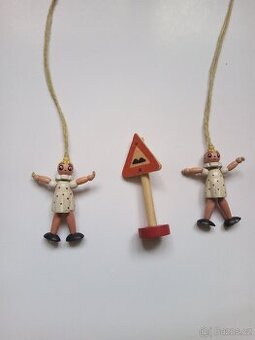 Historické dřevěné hračky