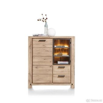 Dřevěná dubová skříň MAITRE – masiv/dub