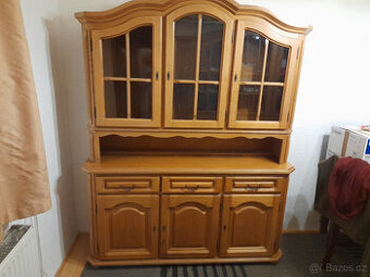 Rustikální příborník