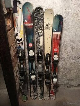 Výprodej juniorské twintip lyže