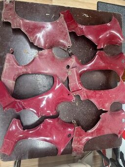 Predám podsedlové plechy JAWA 250/559 592 panelka, pár