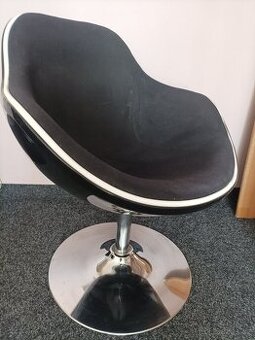 dizajnové moderní křeslo