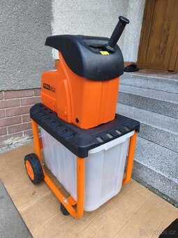 Prodám elektrický Zahradní drtič Powercut 2500..