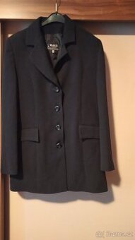 krásný jarní kabátek