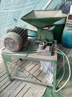 Elektrický šrotovník