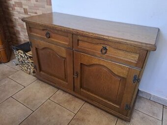 Rustikální komoda
